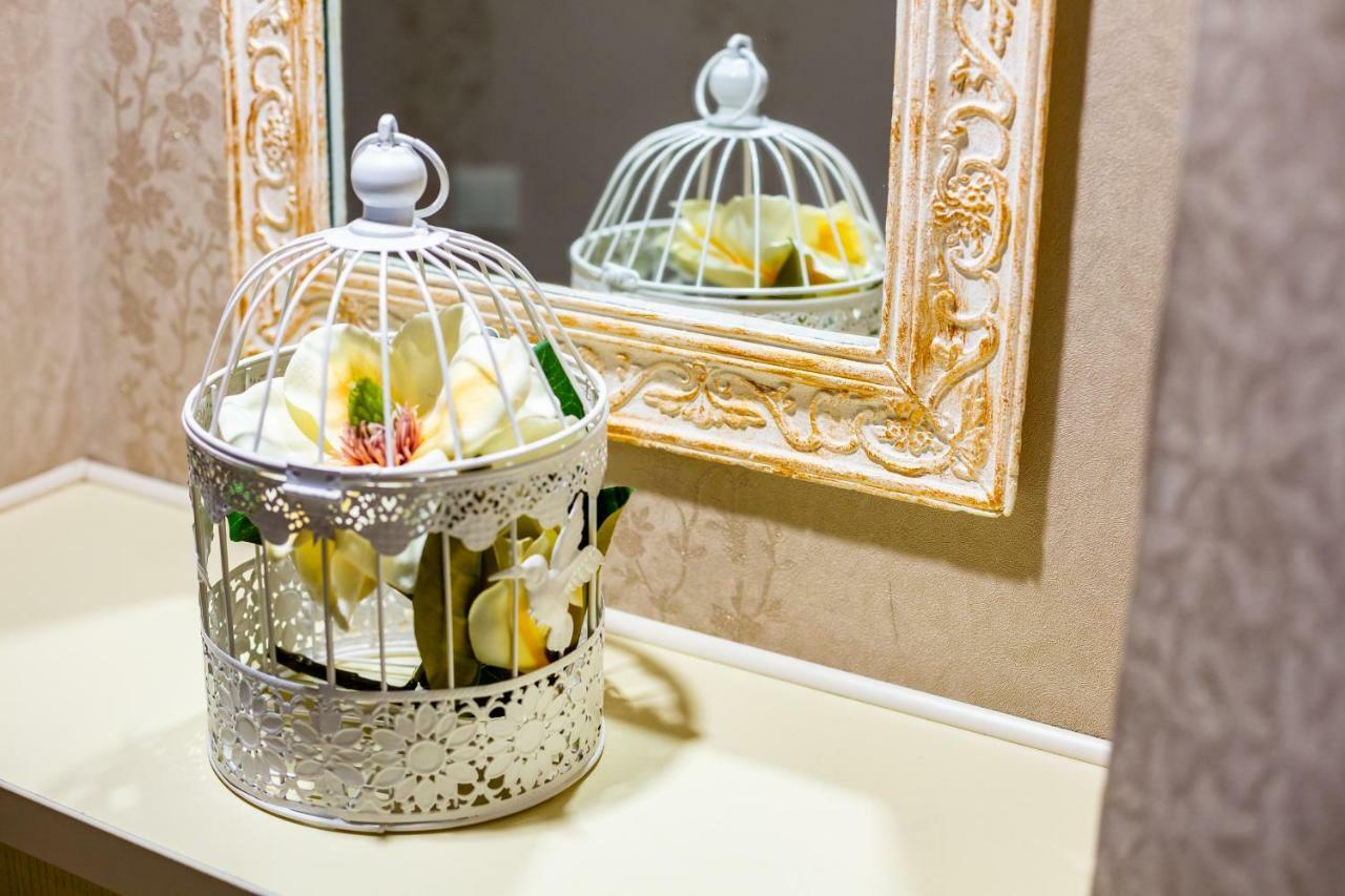 Alfa Apartments Kniazia Romana 11 Lviv Eksteriør billede